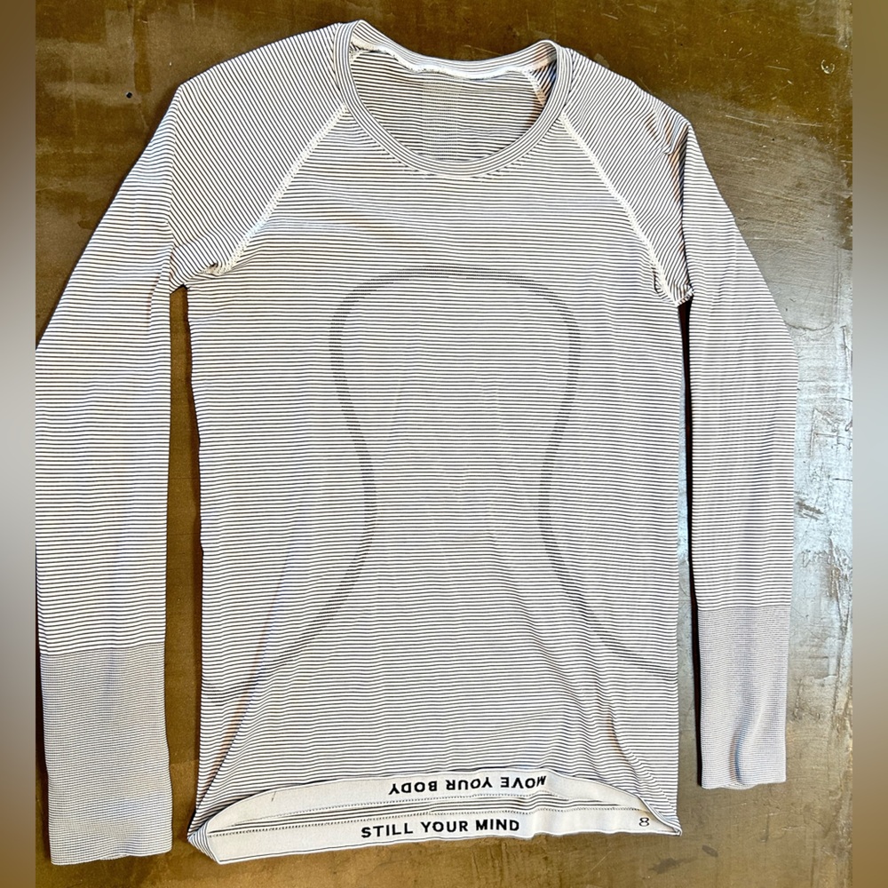 Lululemon Swiftly Long Sleeve size - 8